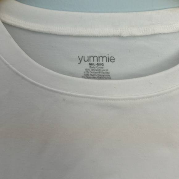 NWT Yummie short sleeve shaping bodysuit - Picture 2 of 3